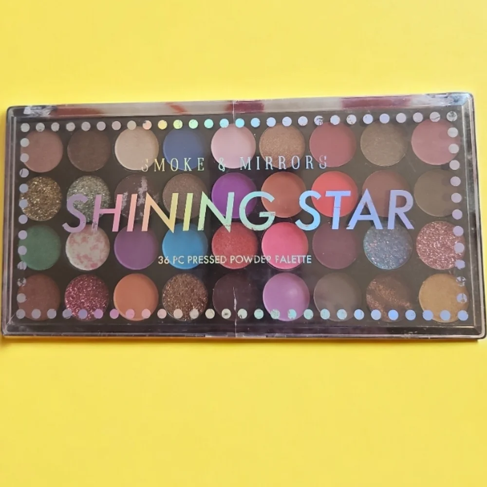 Smoke & Mirrors Shining Star 36 Pressef Powder Eye Shadows NWOT